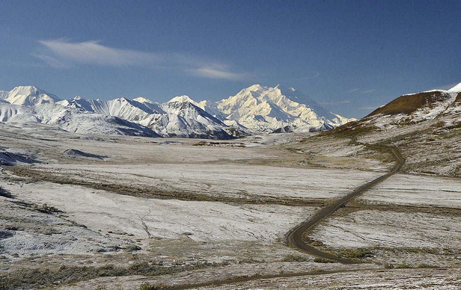 20140830 2015 denali np mt mckinley snow dusted tundra r