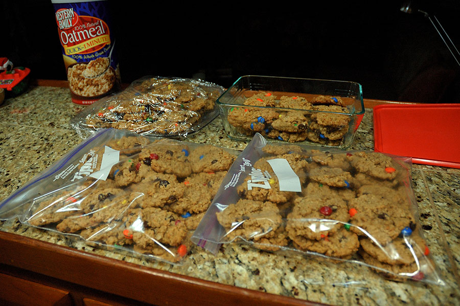 20141221 3983 monster cookies r