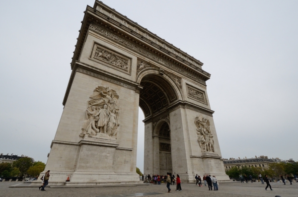 2012-09-23_179 paris arch de triomphe RESIZE
